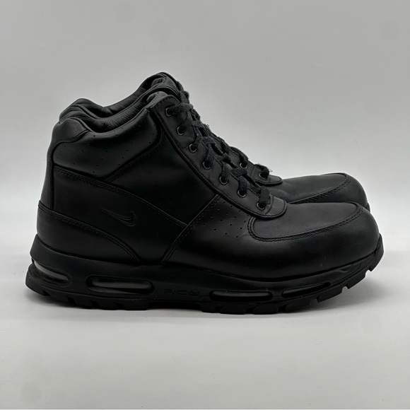 Nike Air Max Goadome ACG Boots. Size 13